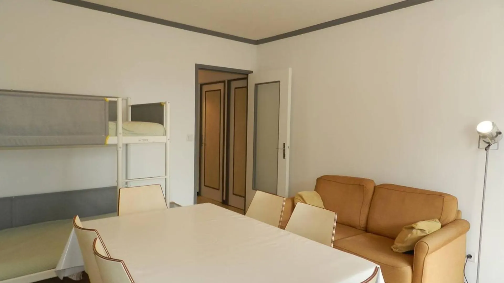 아파트 Charmant T2 Avec Jardin, Terrasse Et Parking A Bormes-Les-Mimosas - Fr-1-251-744